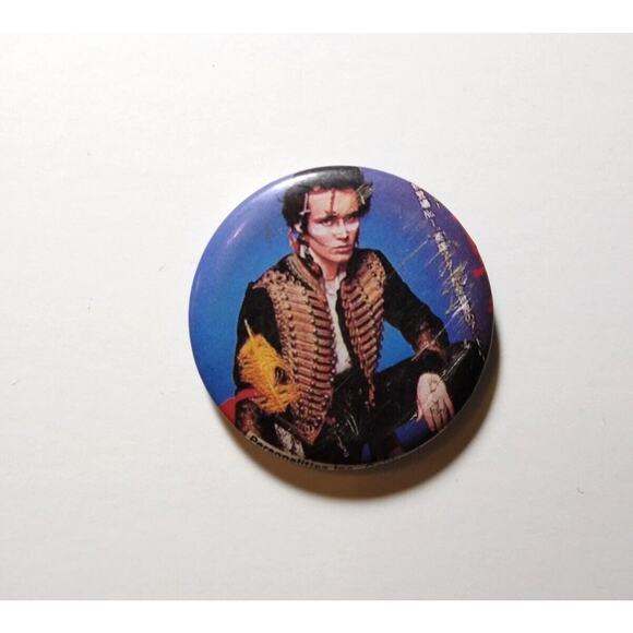 Adam Ant Original Badge Pinback 1983 Pirate Glam Rock New Wave Punk Pop Official - Picture 1 of 2